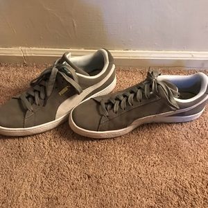 Gray Puma Suede Classic